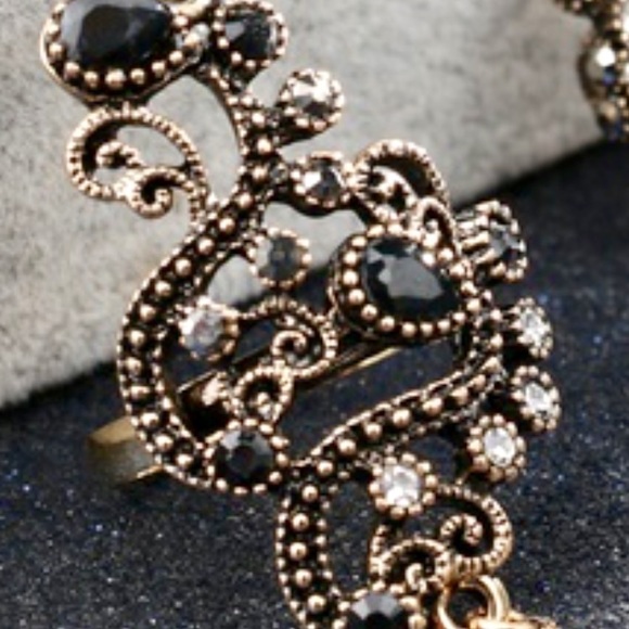 #DoubleWithaChaser🥂🥃 - Picture 4 of 8